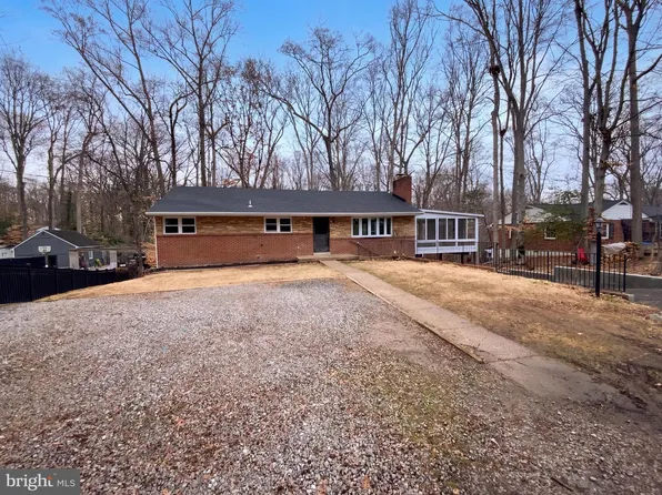 18320 Candice Dr, Triangle, VA 22172