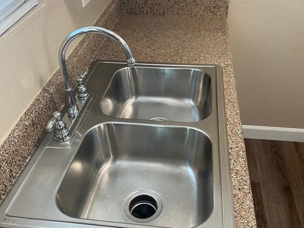 Sutter Oaks small gated community, 5727 Sutter Ave APT 8, Carmichael, CA 95608