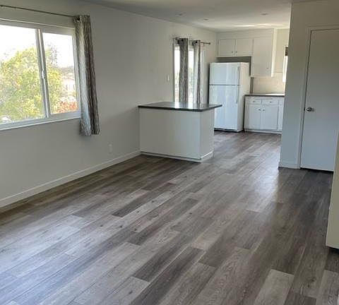 4th image of 3676 Laurel Ave APT 4