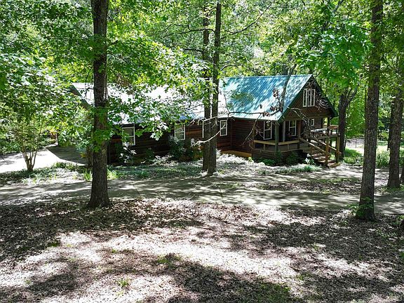3rd image of 613 Periwinkle Hill Rd