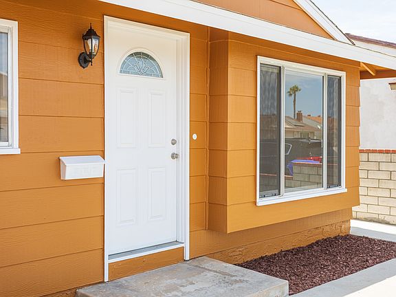 4th image of 1747 Tremaine Way