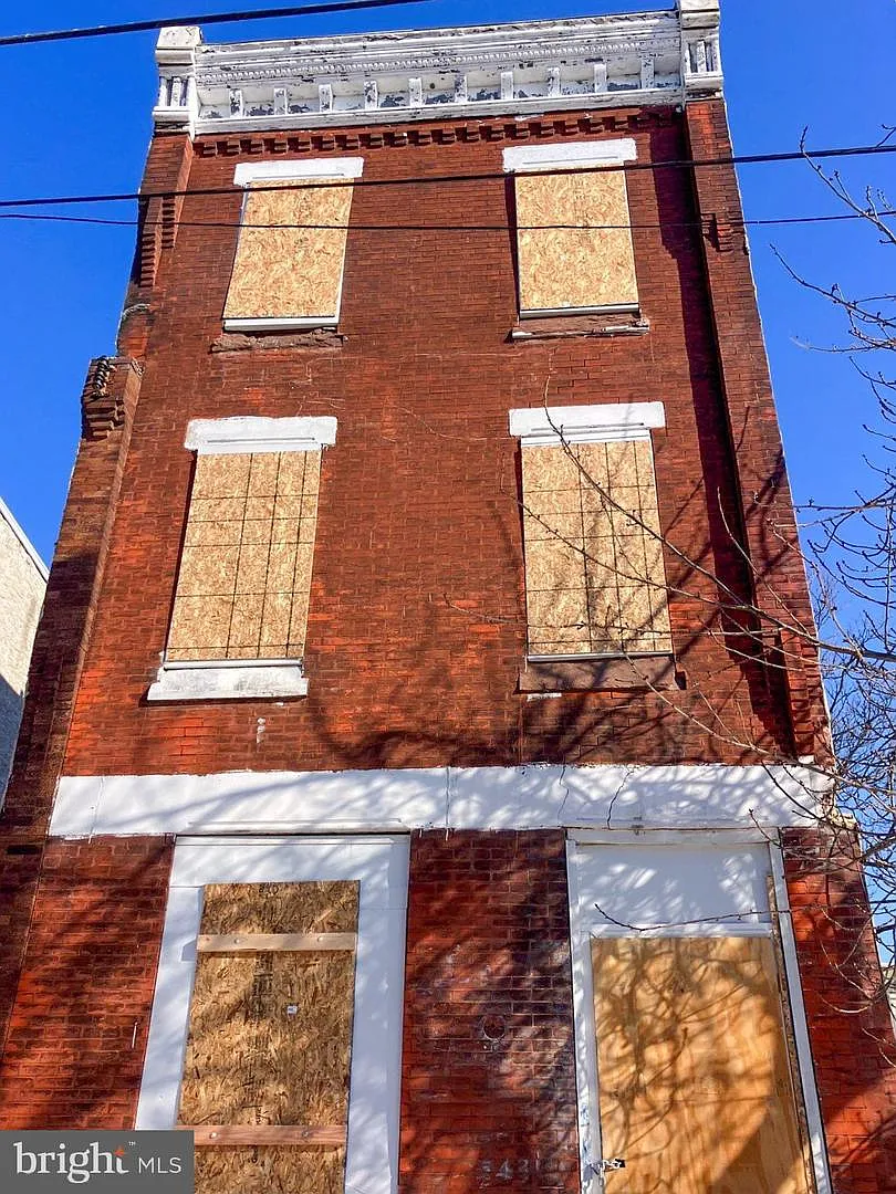 2431 N 19th St photo 1
