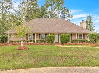 110 Parkview Ln, Brandon, MS 39047