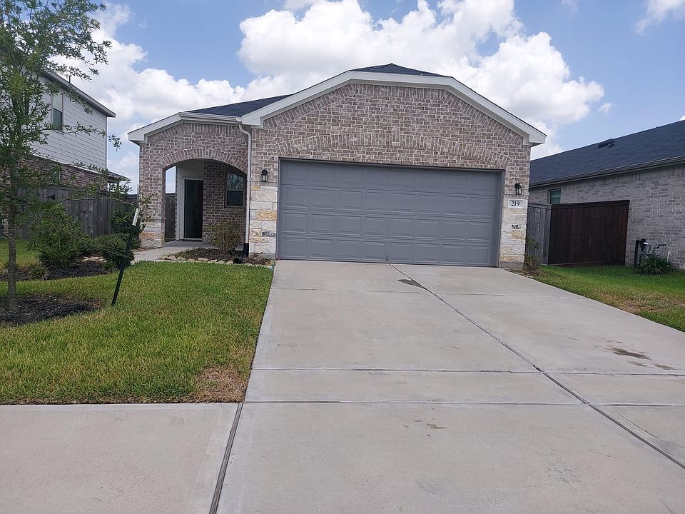 1st image of 219 Bismuth Dr