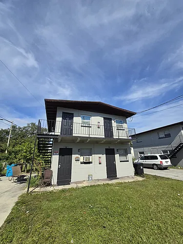 919 Randall St #921 Photo 1