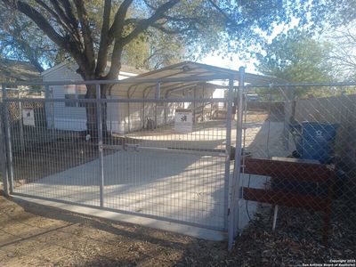 400 Dr., Pleasanton, TX, 78064