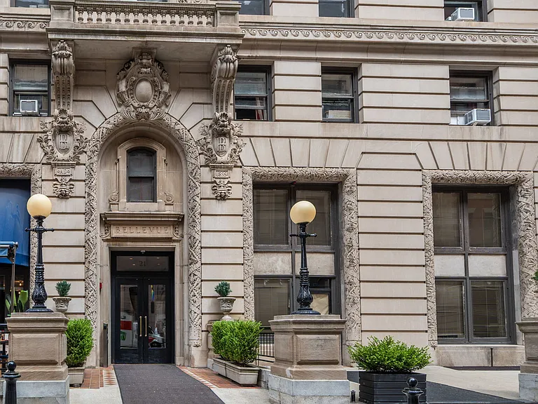 21 Beacon St #3H — Photo 16