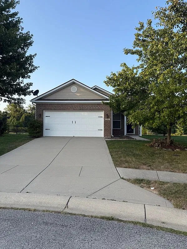 3 bed, 2.0 bath, 1240 sqft, $2,150 — Photo 1