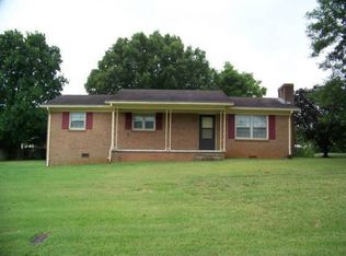 1426 Earl St, Hickory, NC 28602