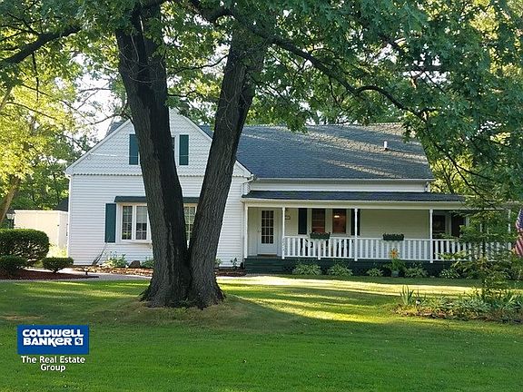2nd image of 20213 S Woodland Cir