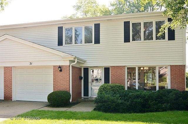 1st image of 21 N Regency Dr E