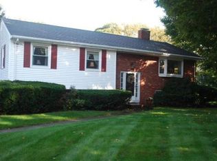 46 Oriole Dr, Andover, MA 01810
