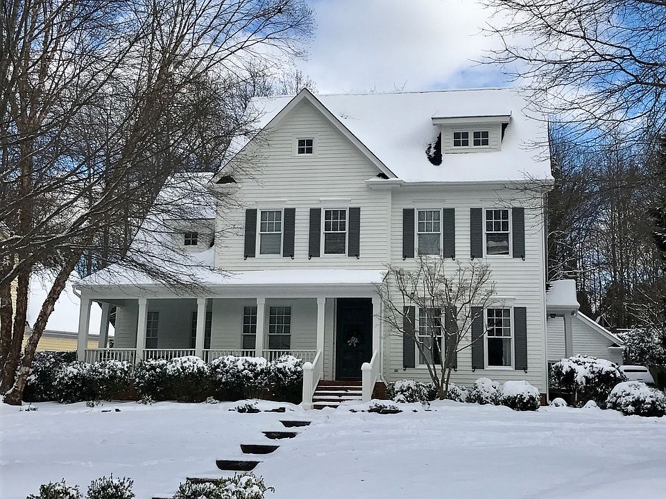 2nd image of 800 Ashby Dr
