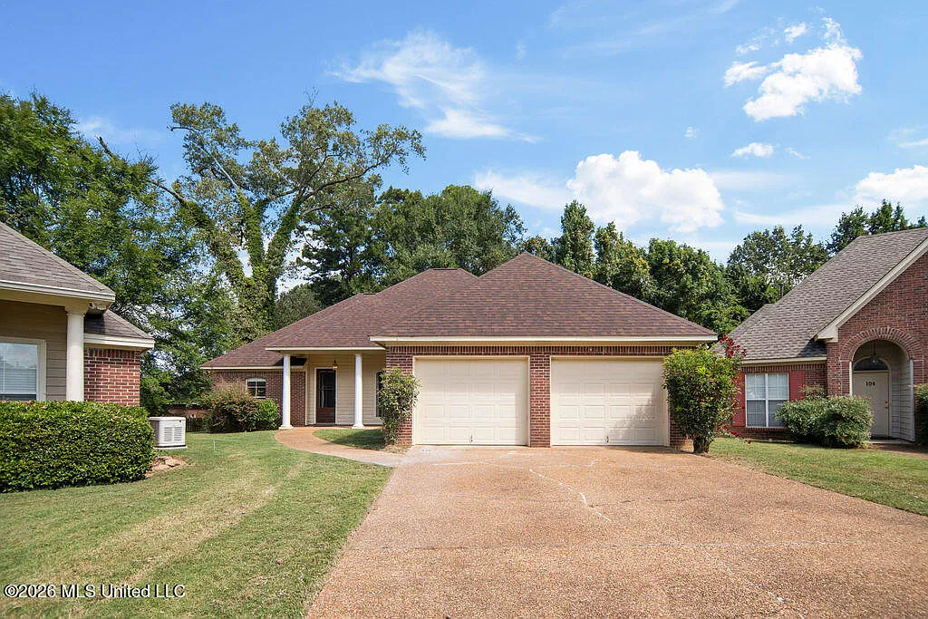 3 bed, 2.0 bath, 2060 sqft, $2,800 — Photo 1