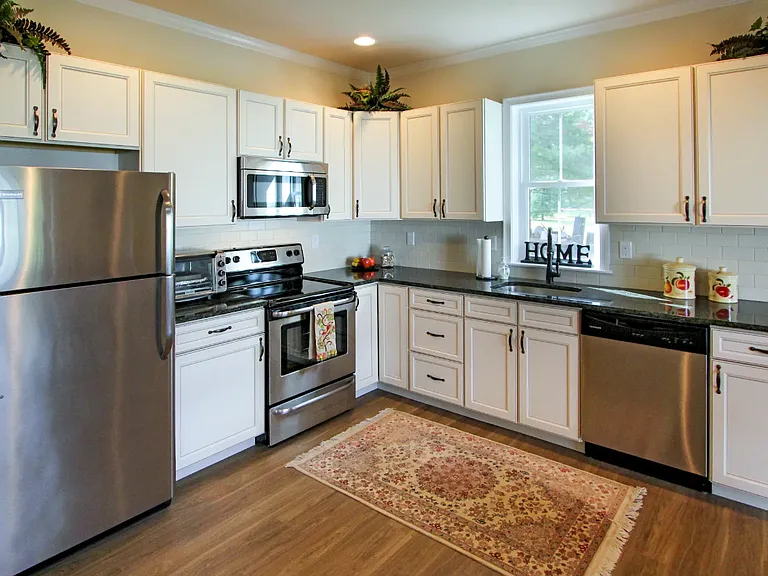 Cedarview Lane — Photo 2