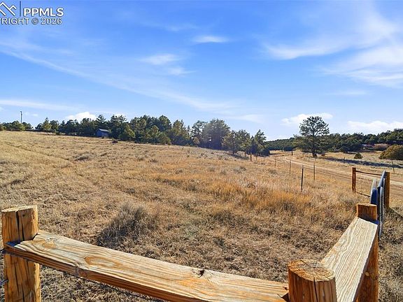 3rd image of 94 Piute Dr