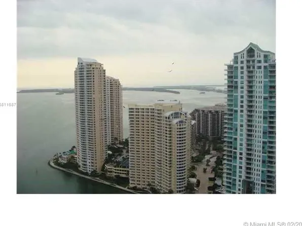 325 Biscayne Blvd #4115, Miami, FL 33130