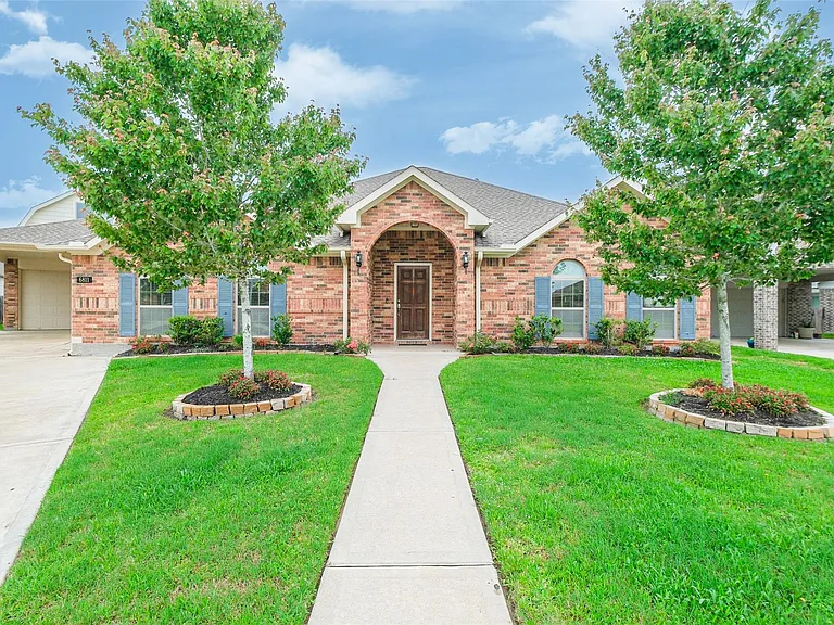 6811 Gonzales Point — Photo 3