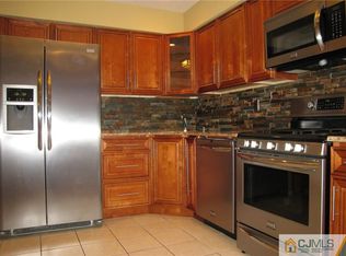 3707 Birchwood Ct, North Brunswick, NJ 08902