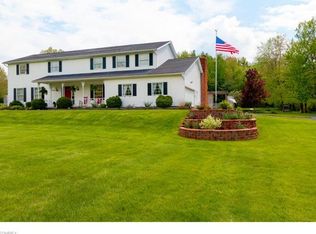 9366 Mentor Rd, Chardon, OH 44024