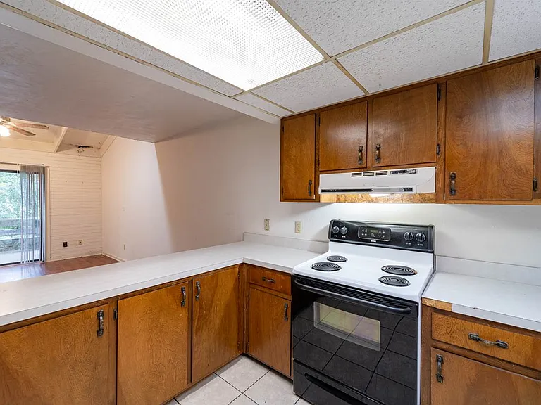 1349 Rumba Ln — Photo 4
