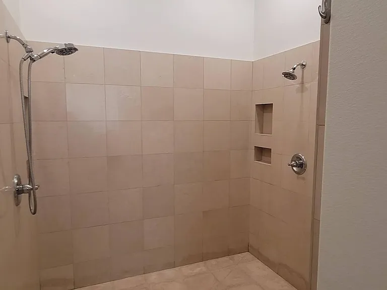 Primary shower