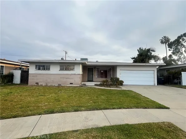 151 E 232nd Pl, Carson, CA 90745