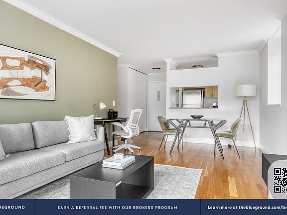 4th image of 235 W 48th St APT 18D
