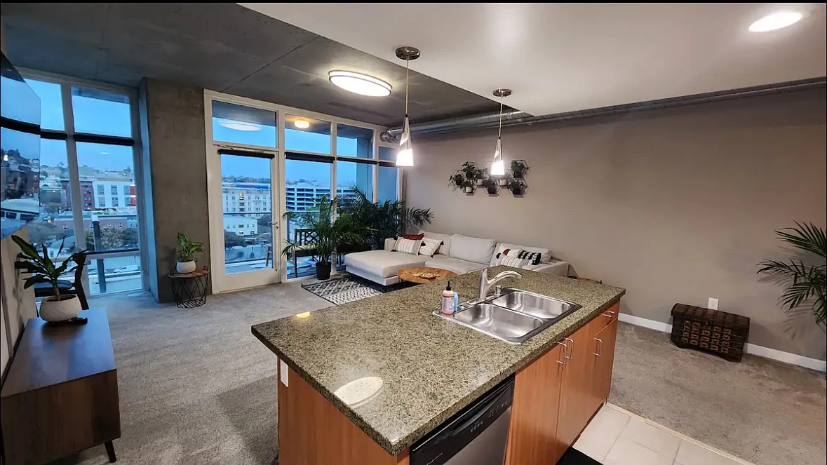 2 bed, 1037 sqft, $3,750 — Photo 2