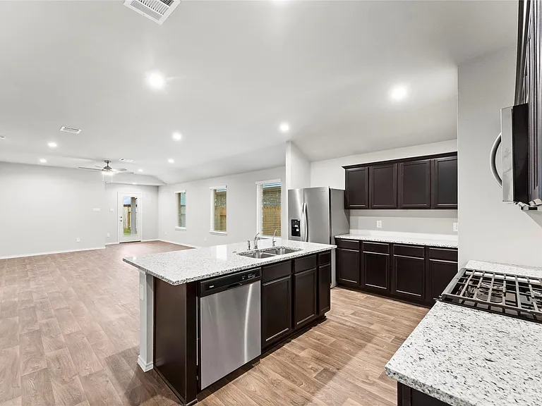 40491 Garden Heights Ln — Photo 5