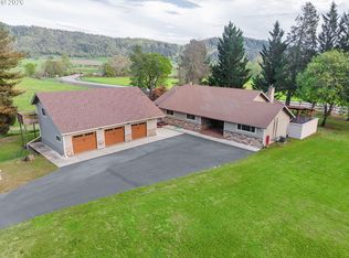 8160 Lookingglass Rd, Roseburg, OR 97471