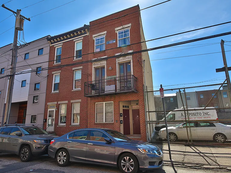 816 Carpenter St #1F — Photo 9