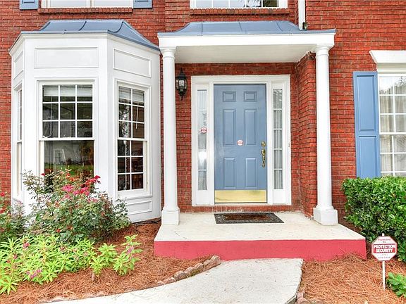 2nd image of 1850 Henderson Way