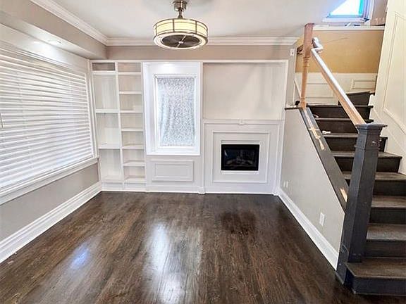 4th image of 6408 Oleatha Ave