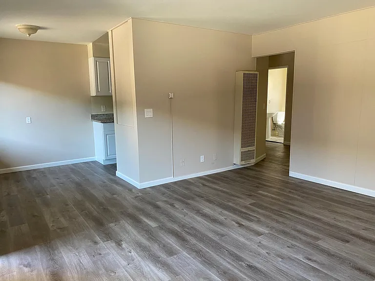 480 19th Ave #D — Photo 4