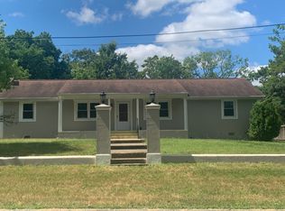 903 Greenview Dr, Henrico, VA 23231