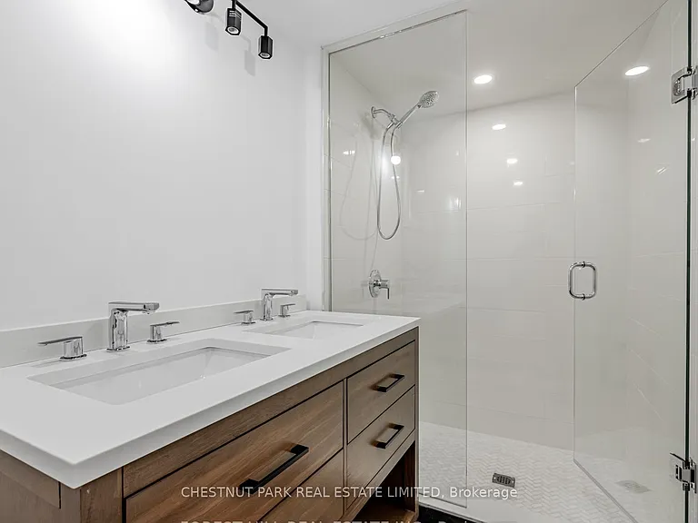 562 Deloraine Ave — Photo 18