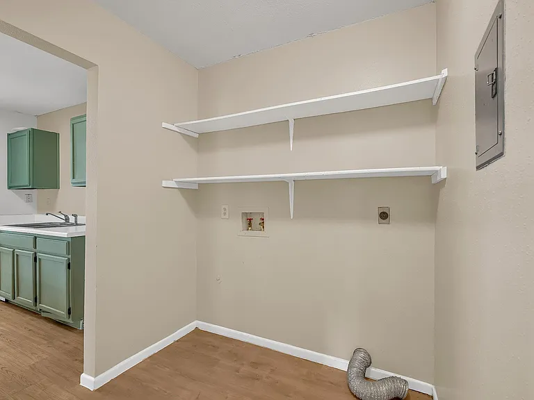 1325 Bayou Dr — Photo 14