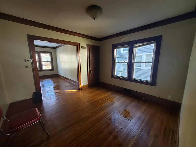 137-139 McKinley St — Photo 5