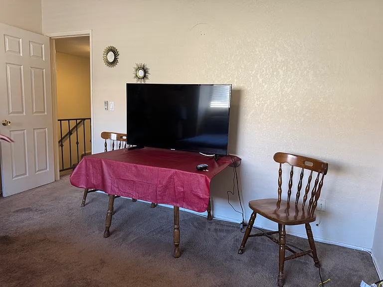 201 Riverfront Dr #4 — Photo 31