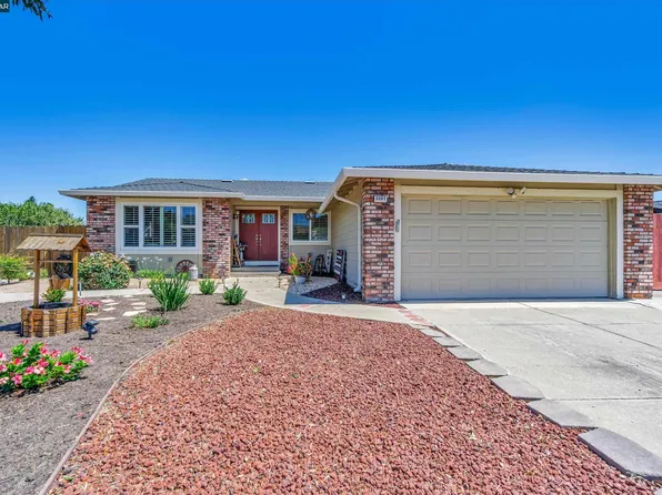 2207 Ackerman Dr, Pittsburg, CA 94565