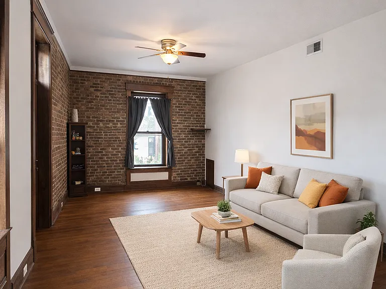 209 W 5th Ave #203 — Photo 3