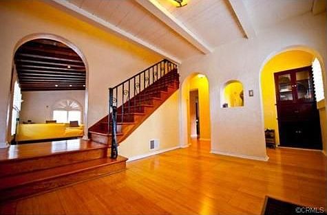 2nd image of 424 La Paloma Ave
