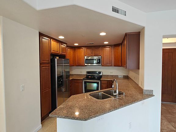 4th image of 809 Auzerais Ave Unit 448