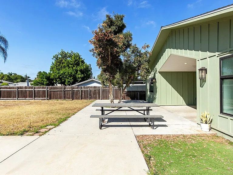 7843 Quince St — Photo 40