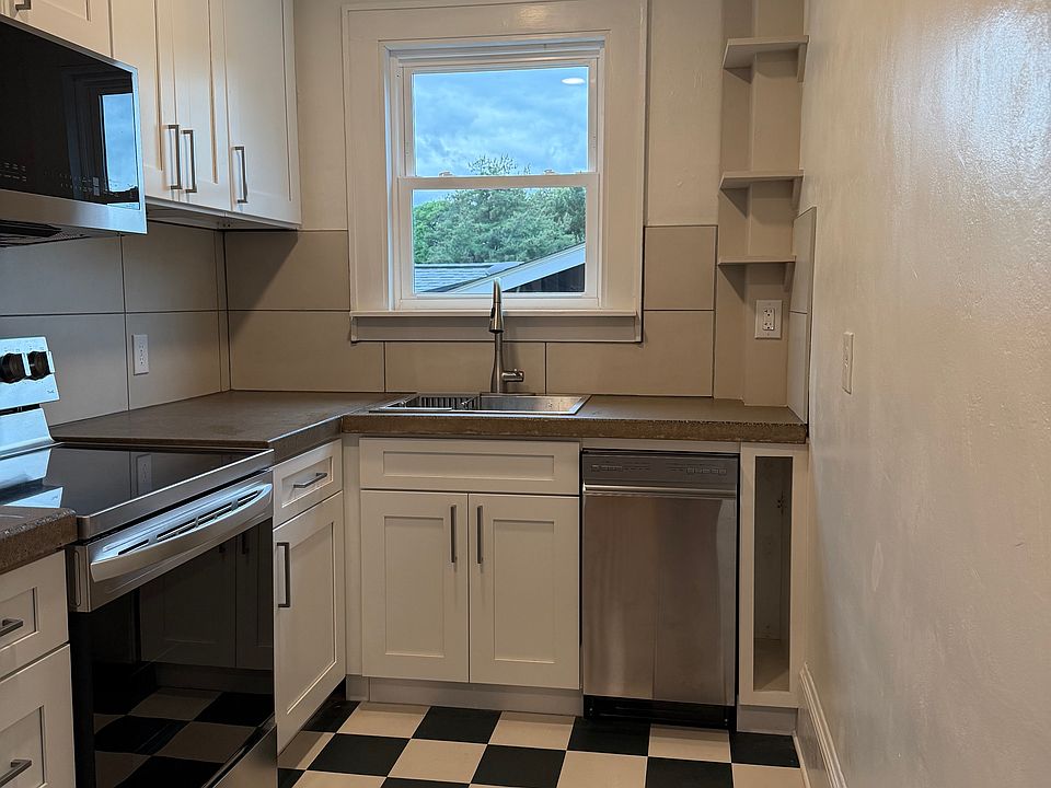 New waterproof vinyl tile flooring
