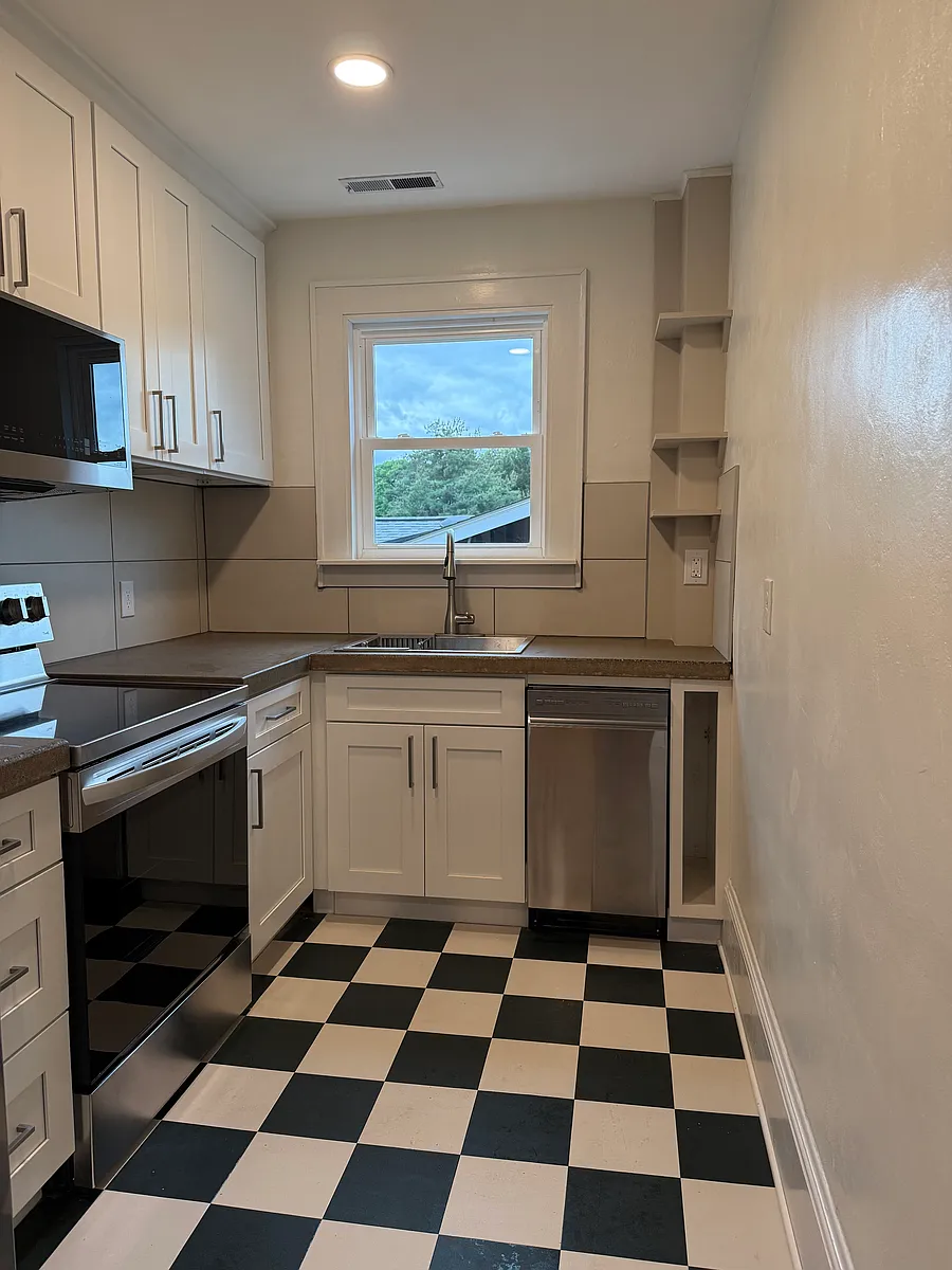 New waterproof vinyl tile flooring - 1234 Wasena Ave SW #1234