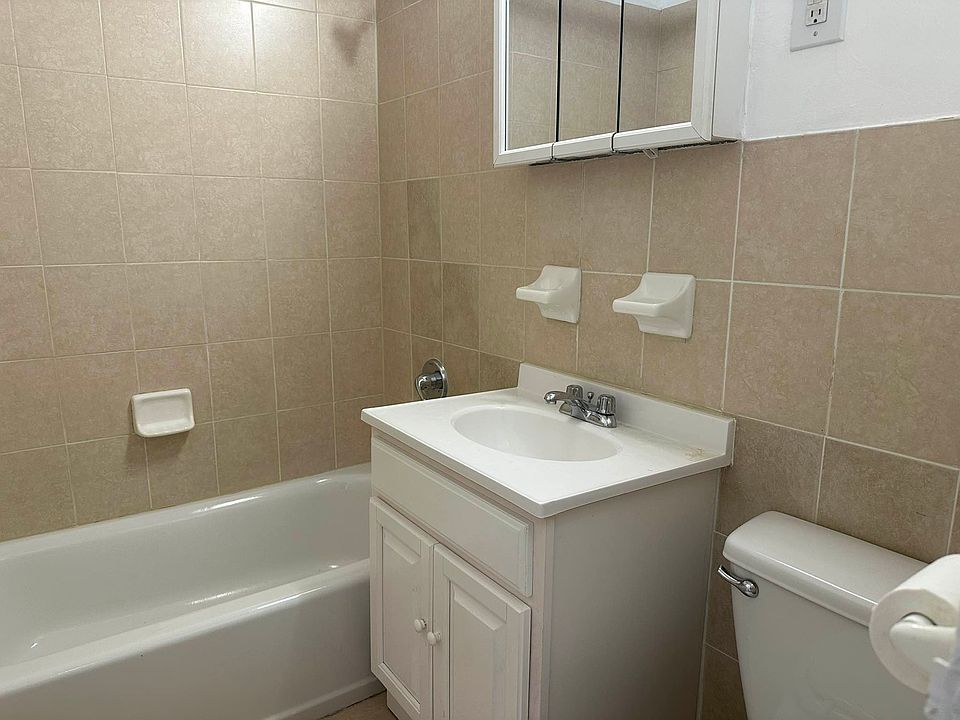 2nd image of 1355 Odell St Floor 1