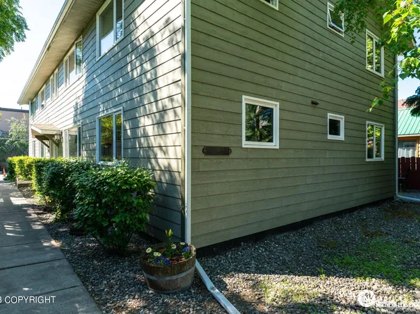 118 W 12th Ave, Anchorage, AK 99501