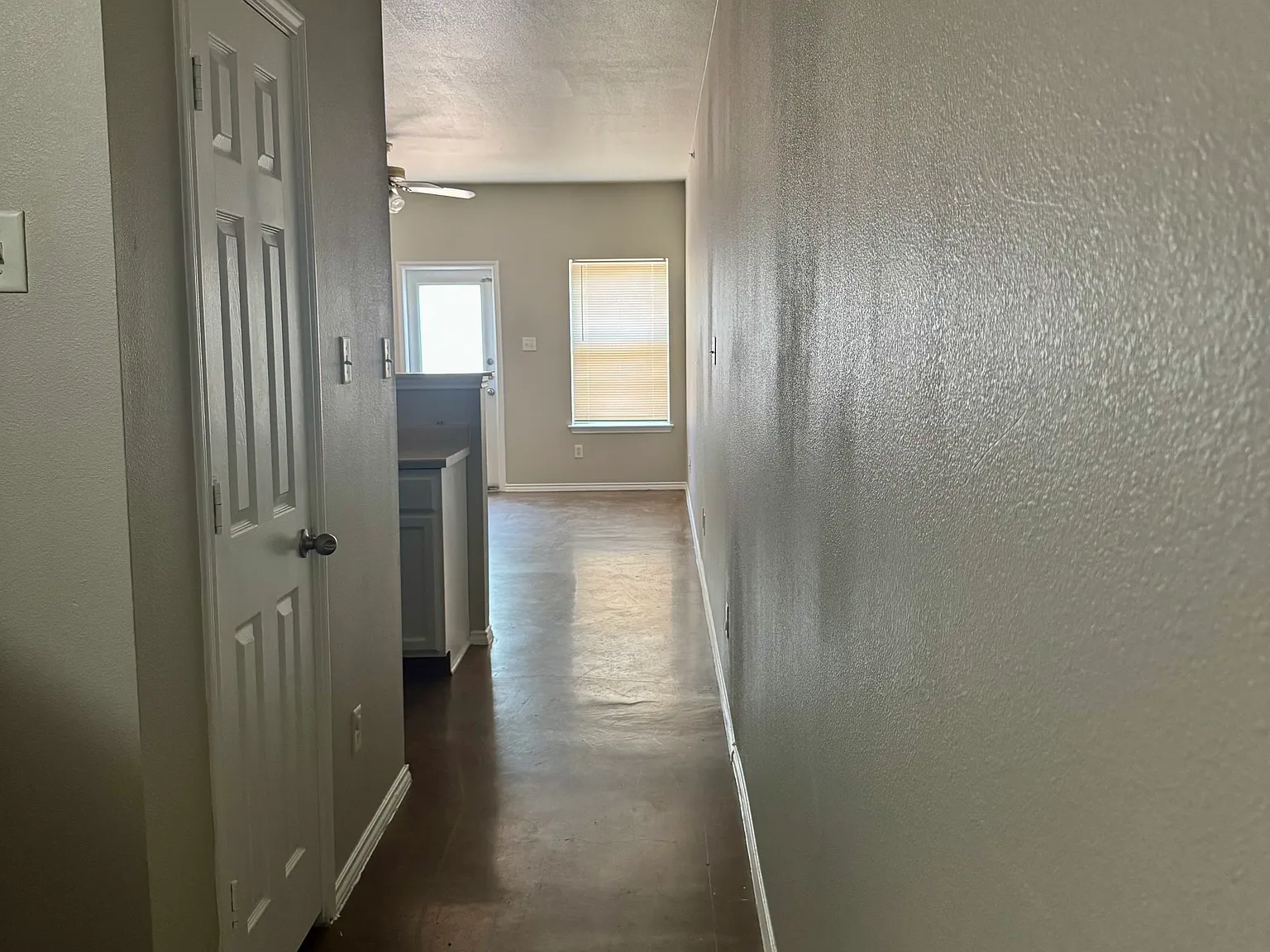 3 bed, 2.5 bath, 1430 sqft, $1,245 — Photo 4